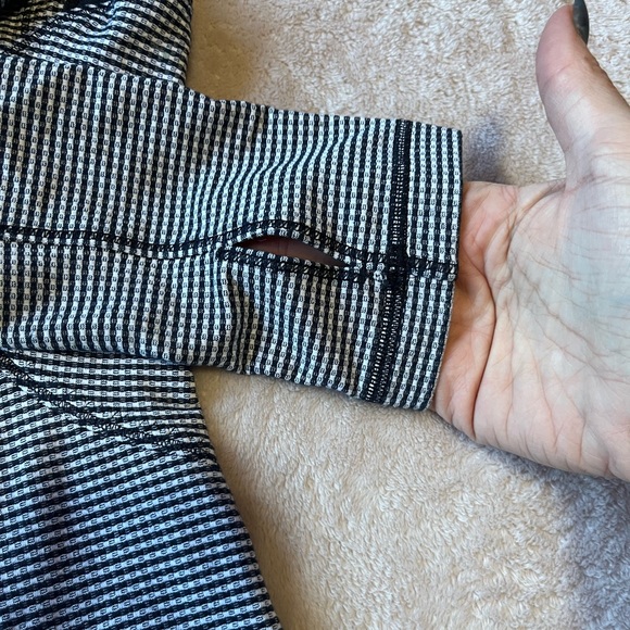 Lululemon Forme Jacket - Picture 5 of 10